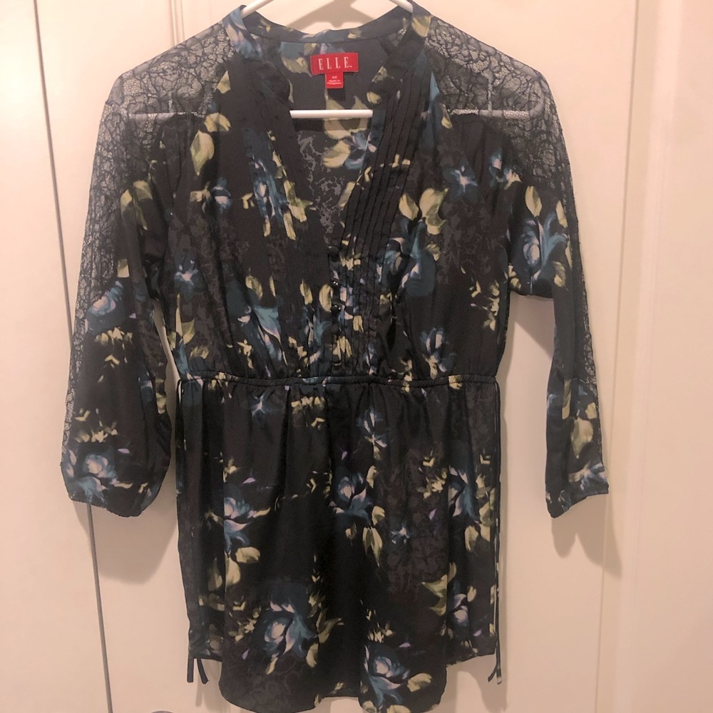 Elle Women’s black & blue floral blouse with lace & waist tie